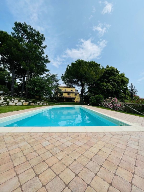 casa indipendente in vendita ad Osimo