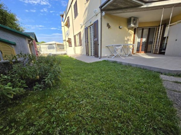appartamento in vendita ad Osimo in zona Osimo Stazione