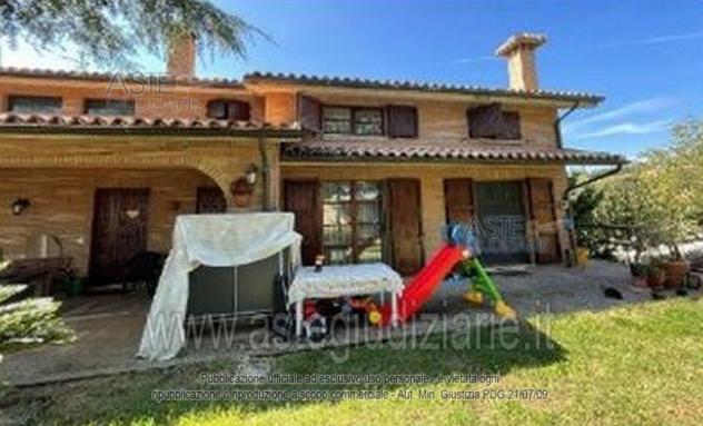 appartamento in vendita ad Osimo in zona Montegallo
