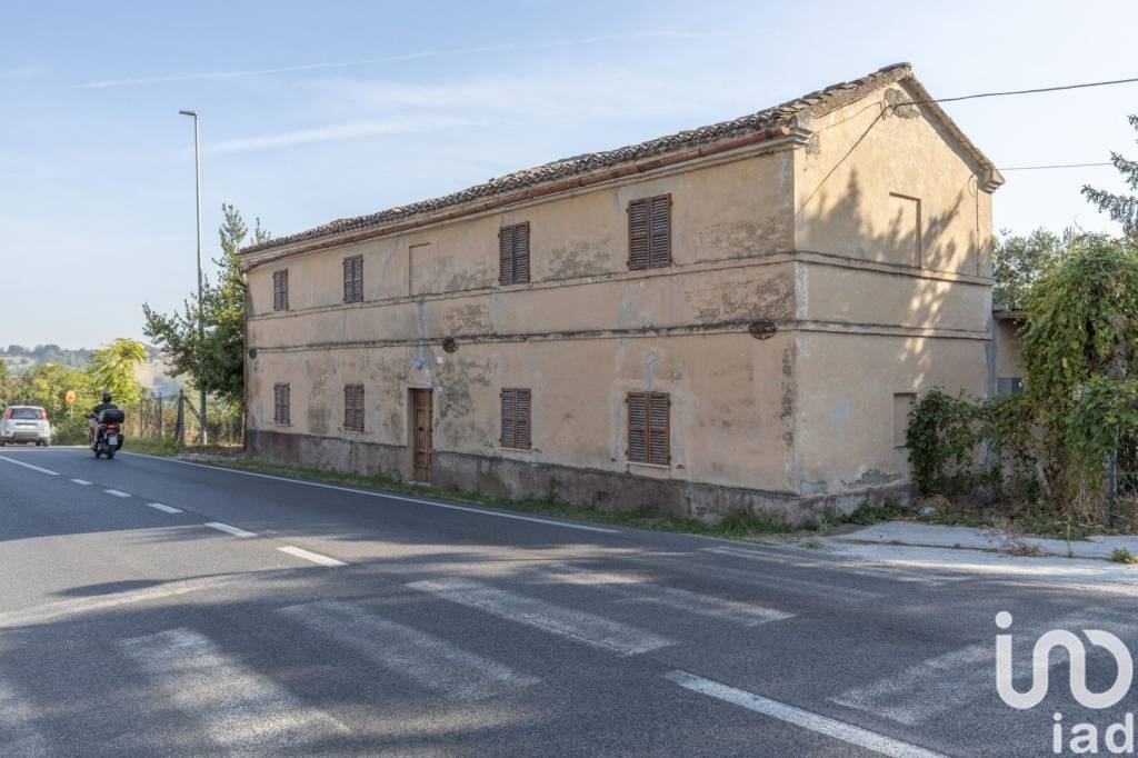 casa indipendente in vendita ad Osimo