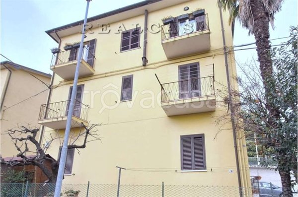 casa indipendente in vendita ad Osimo