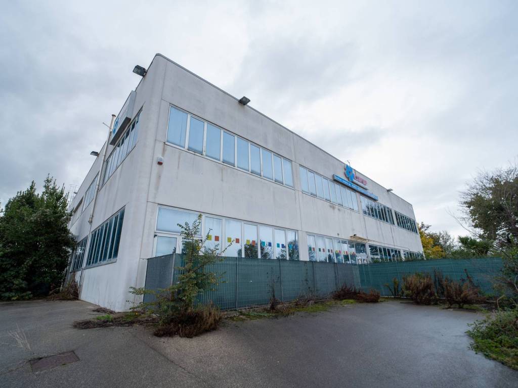 ufficio in vendita ad Osimo