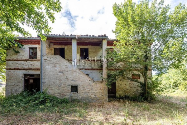 casale in vendita ad Osimo