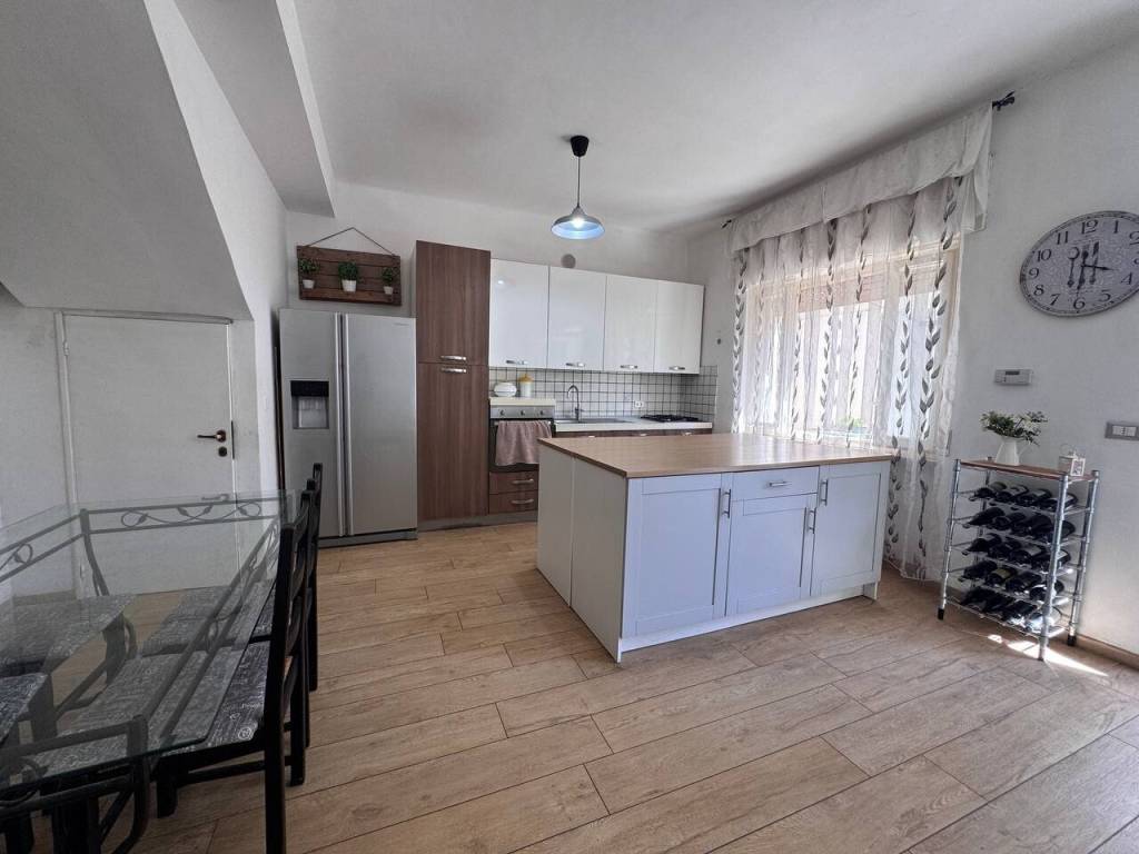 casa indipendente in vendita ad Osimo in zona Campocavallo