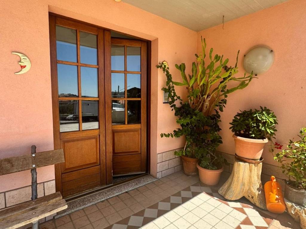 casa indipendente in vendita ad Osimo in zona San Biagio