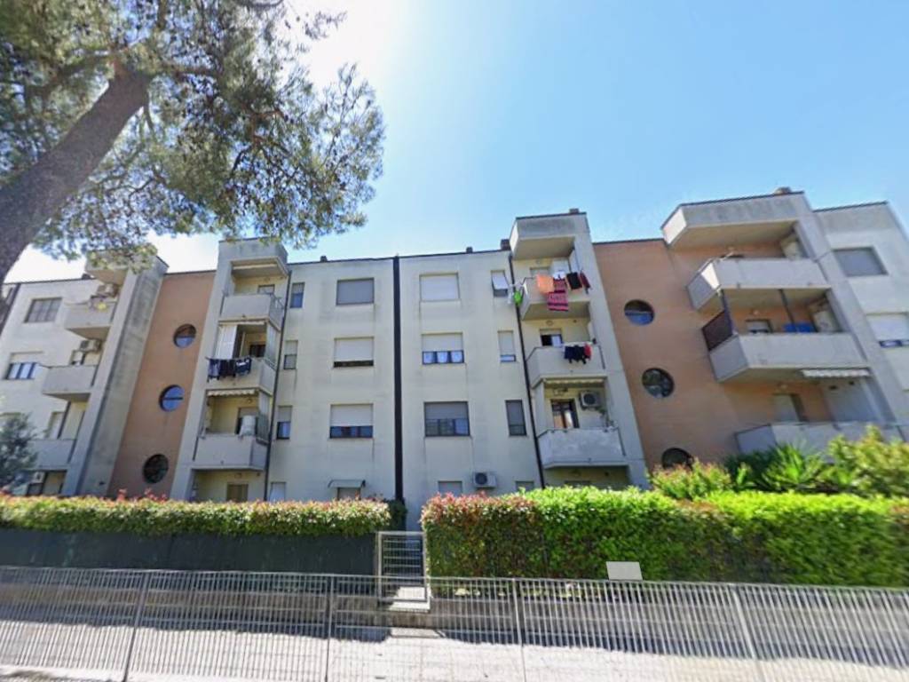 appartamento in vendita ad Osimo in zona Osimo Stazione