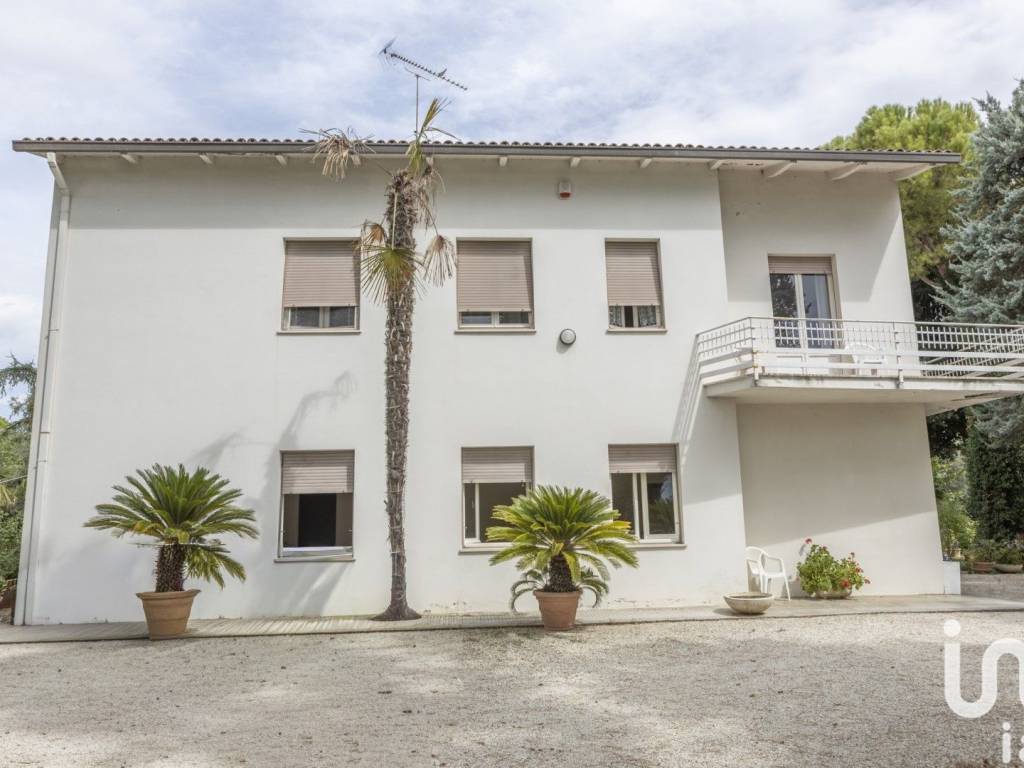 casa indipendente in vendita ad Osimo