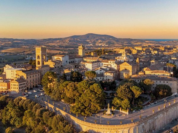 casa indipendente in vendita ad Osimo