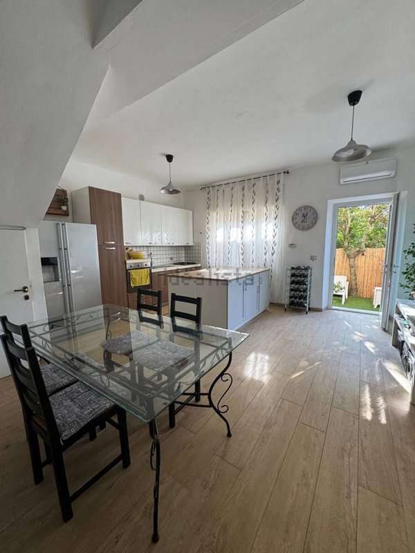 casa indipendente in vendita ad Osimo in zona Campocavallo