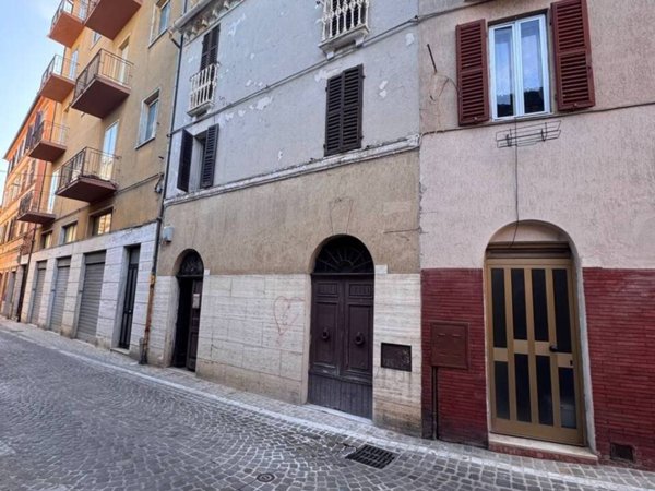 casa indipendente in vendita ad Osimo