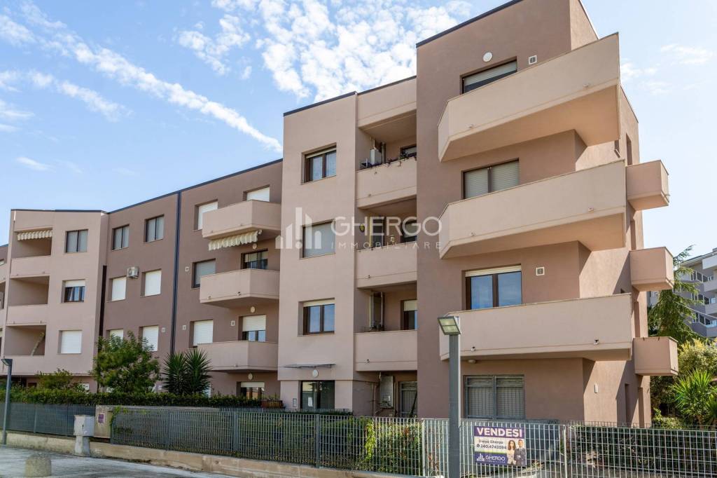 appartamento in vendita ad Osimo in zona Osimo Stazione