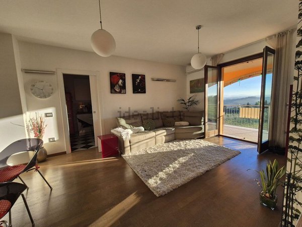 appartamento in vendita ad Osimo in zona Abbadia