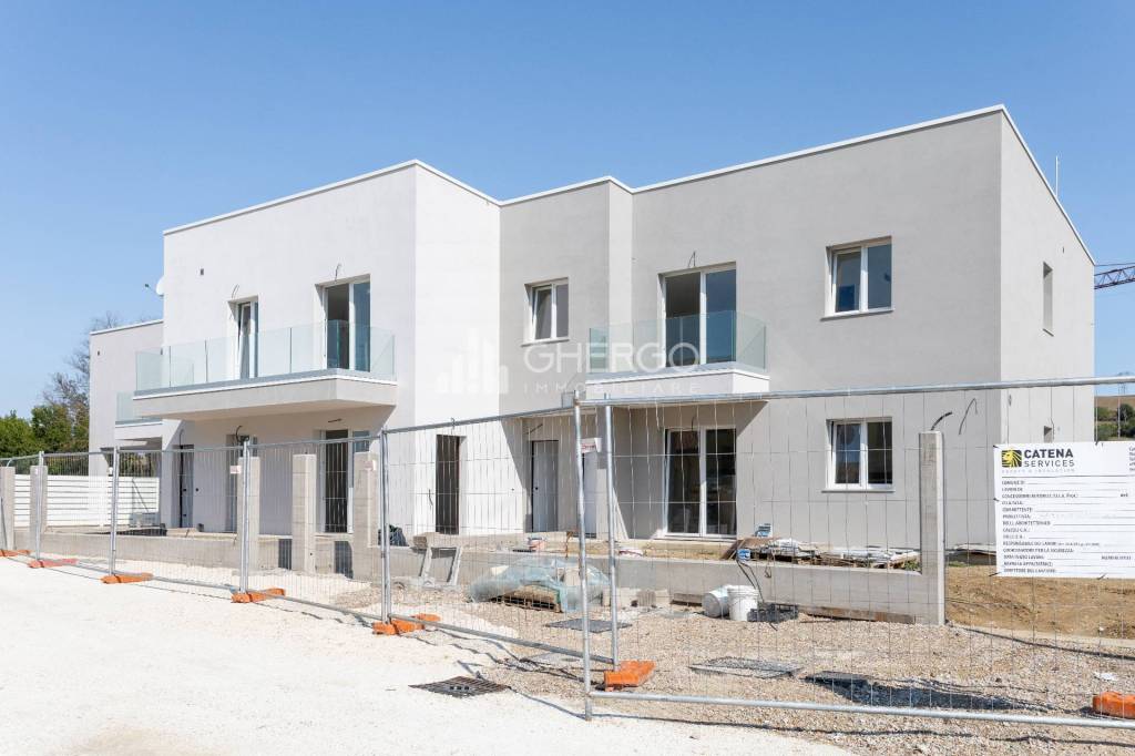 appartamento in vendita ad Osimo in zona Casenuove