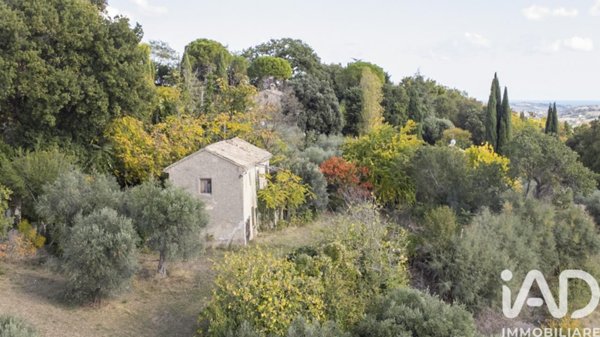 casa indipendente in vendita ad Osimo in zona San Valentino
