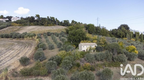 casa indipendente in vendita ad Osimo in zona San Valentino
