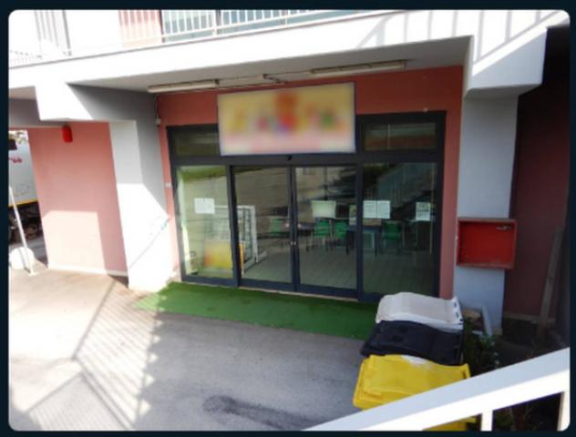 pentavano in vendita ad Osimo