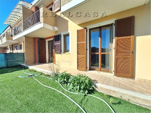 appartamento in vendita ad Osimo in zona Osimo Stazione