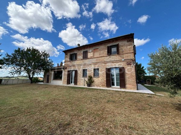 casa indipendente in vendita ad Osimo