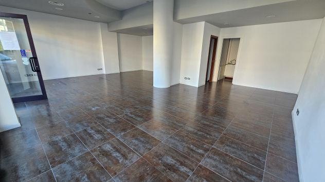 ufficio in vendita ad Osimo