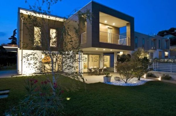 casa indipendente in vendita ad Osimo