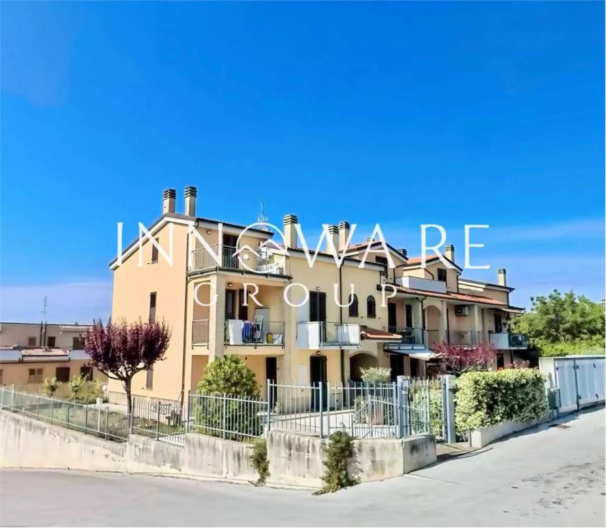 appartamento in vendita ad Osimo in zona Osimo Stazione