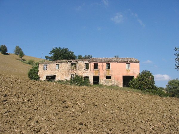 casale in vendita ad Osimo