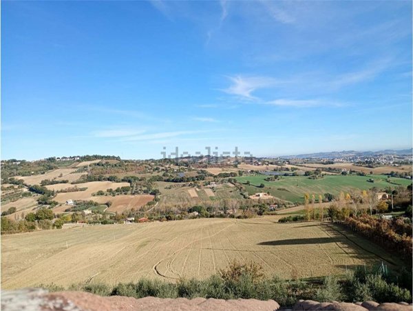 casa indipendente in vendita ad Osimo in zona San Paterniano