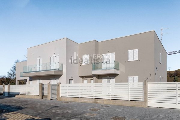 appartamento in vendita ad Osimo in zona Casenuove