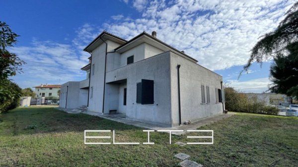 casa indipendente in vendita ad Osimo in zona San Biagio