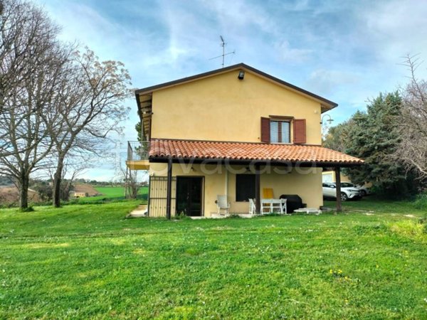 casa indipendente in vendita ad Osimo