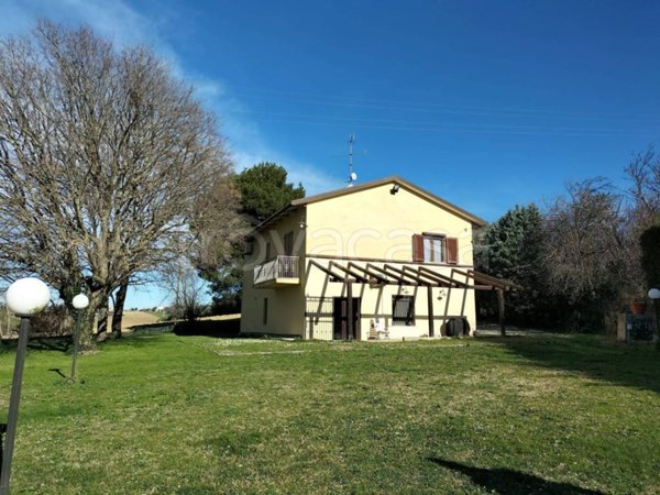 casa indipendente in vendita ad Osimo