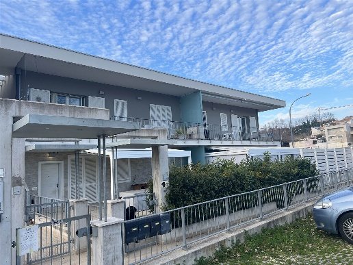 appartamento in vendita ad Osimo in zona San Biagio