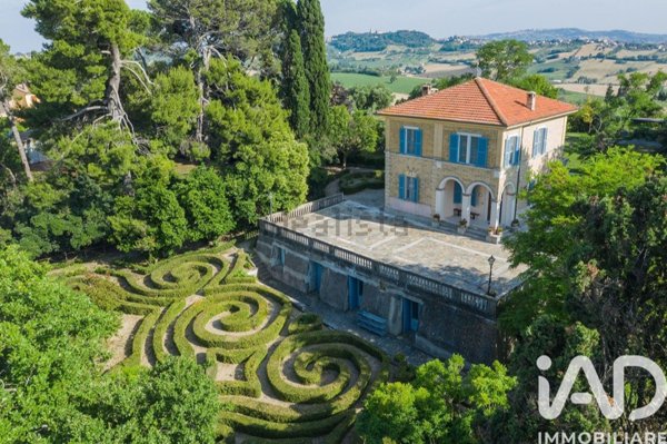 casa indipendente in vendita ad Osimo in zona Abbadia