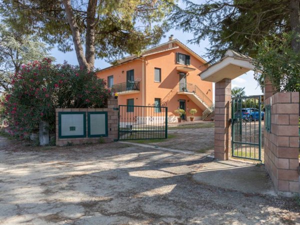 appartamento in vendita ad Osimo in zona Padiglione