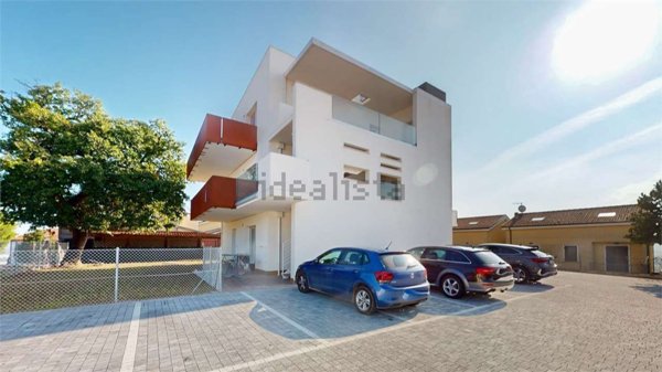 appartamento in vendita ad Osimo in zona Osimo Stazione