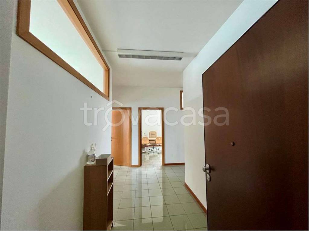 ufficio in vendita ad Osimo