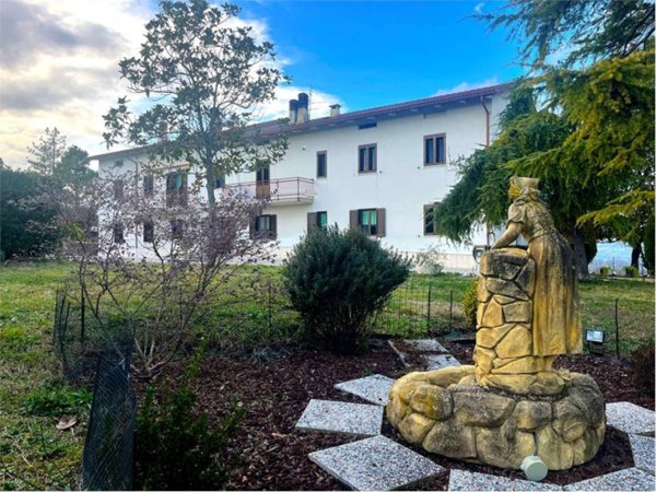 casa indipendente in vendita ad Osimo