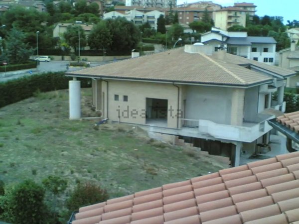 casa indipendente in vendita ad Osimo