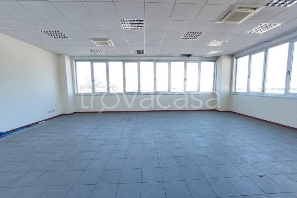 ufficio in vendita ad Osimo