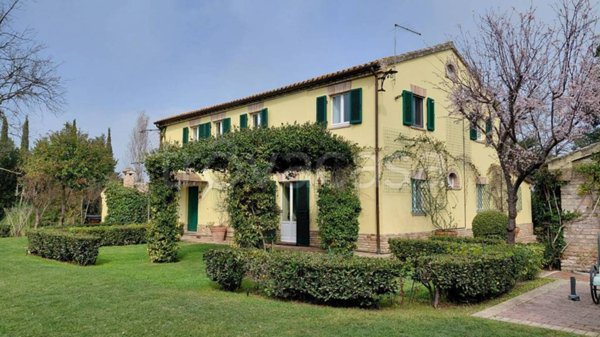 casa indipendente in vendita ad Osimo in zona San Sabino