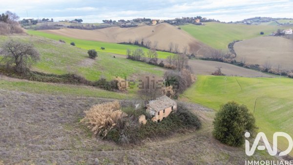 casa indipendente in vendita ad Osimo in zona Passatempo