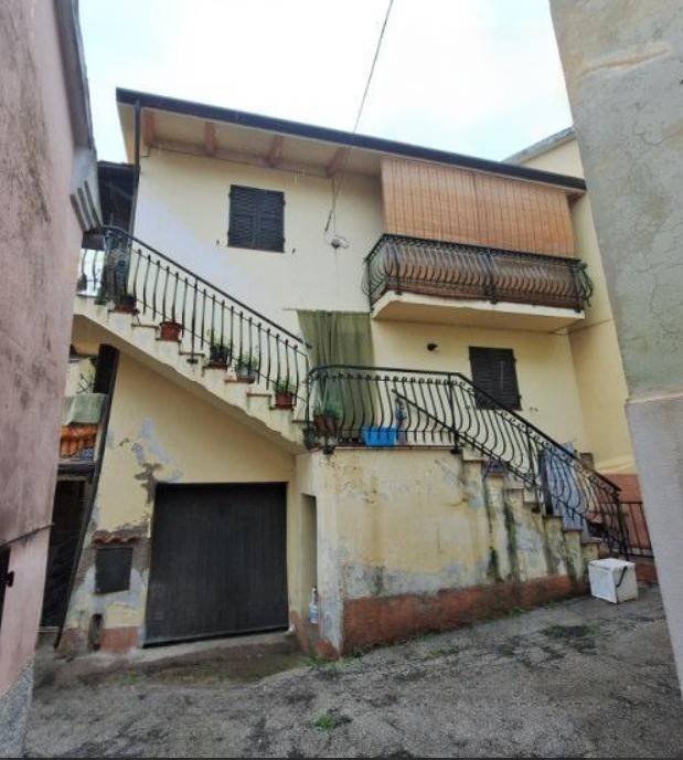 casa indipendente in vendita ad Osimo in zona Passatempo