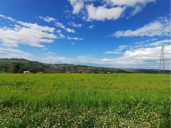 terreno edificabile in vendita ad Osimo in zona San Biagio
