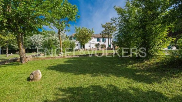 casa indipendente in vendita ad Osimo