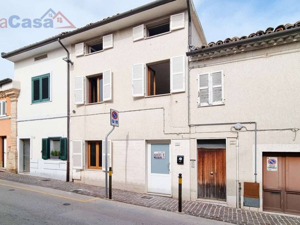 casa indipendente in vendita ad Osimo