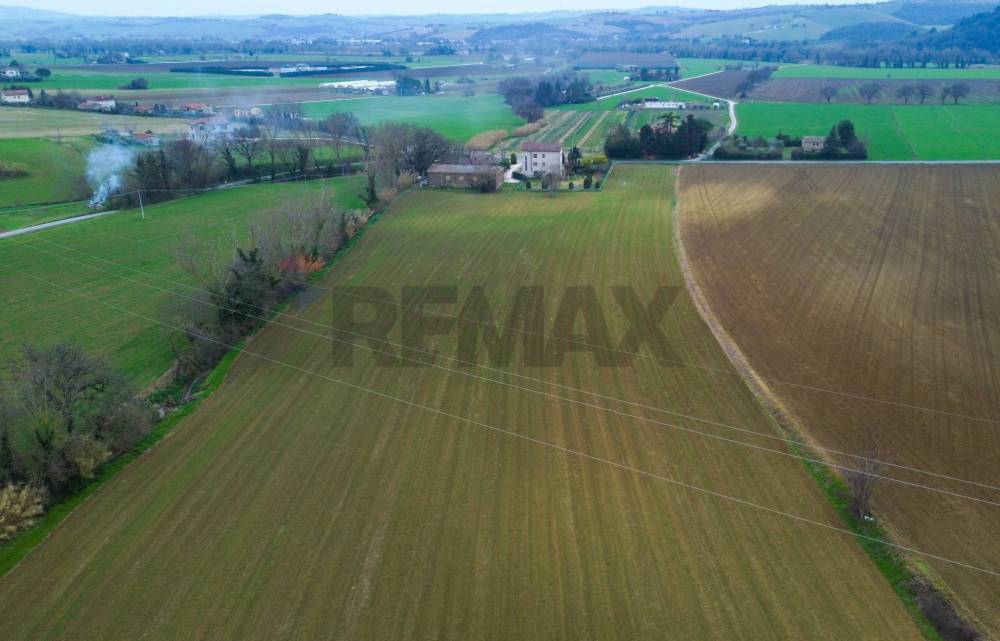 terreno agricolo in vendita ad Osimo in zona Padiglione