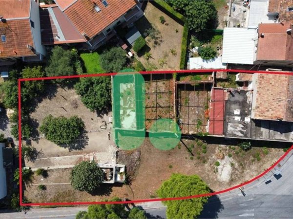 terreno edificabile in vendita ad Osimo in zona Padiglione