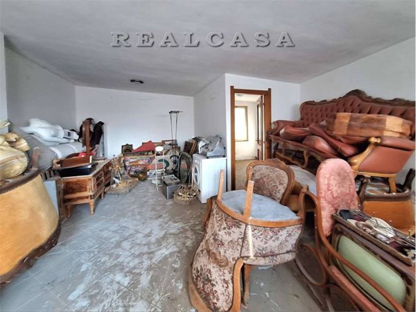 locale di sgombero in vendita ad Osimo in zona Osimo Stazione