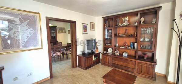 casa indipendente in vendita ad Osimo in zona Osimo Stazione