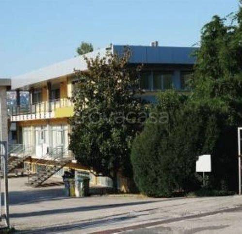 ufficio in vendita ad Osimo in zona San Biagio